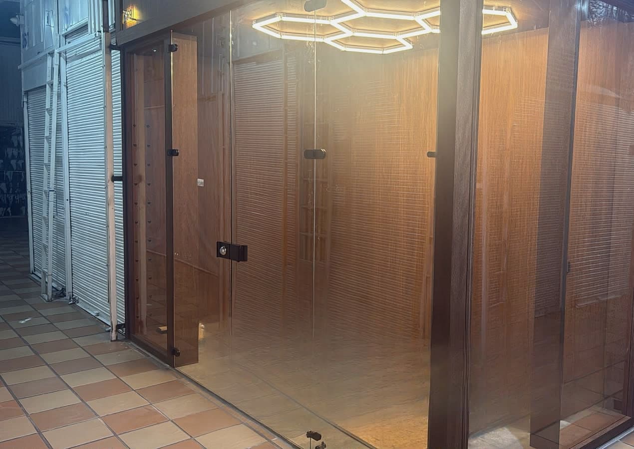 Local comercial en vidrio